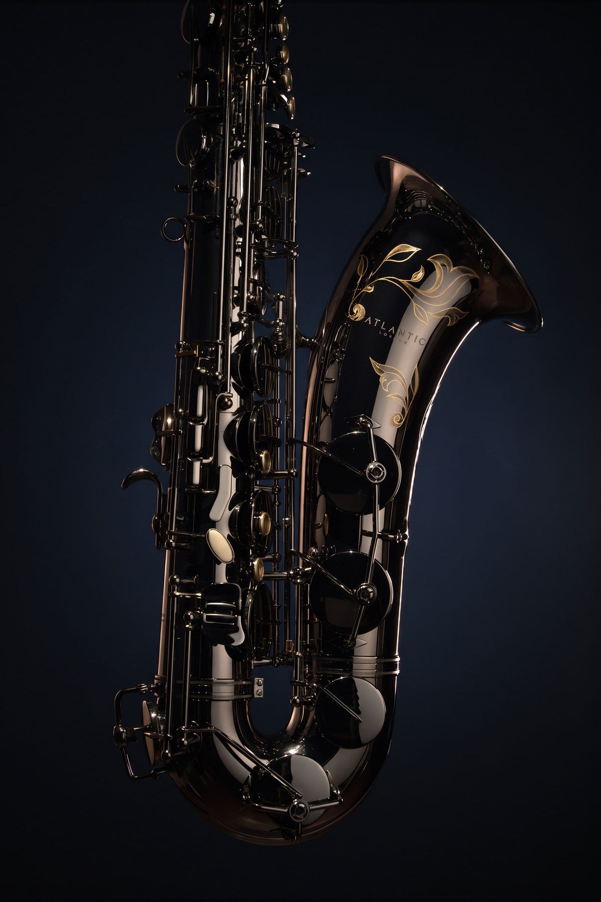 The Baron Saxophon mit meisterhafter Gravur